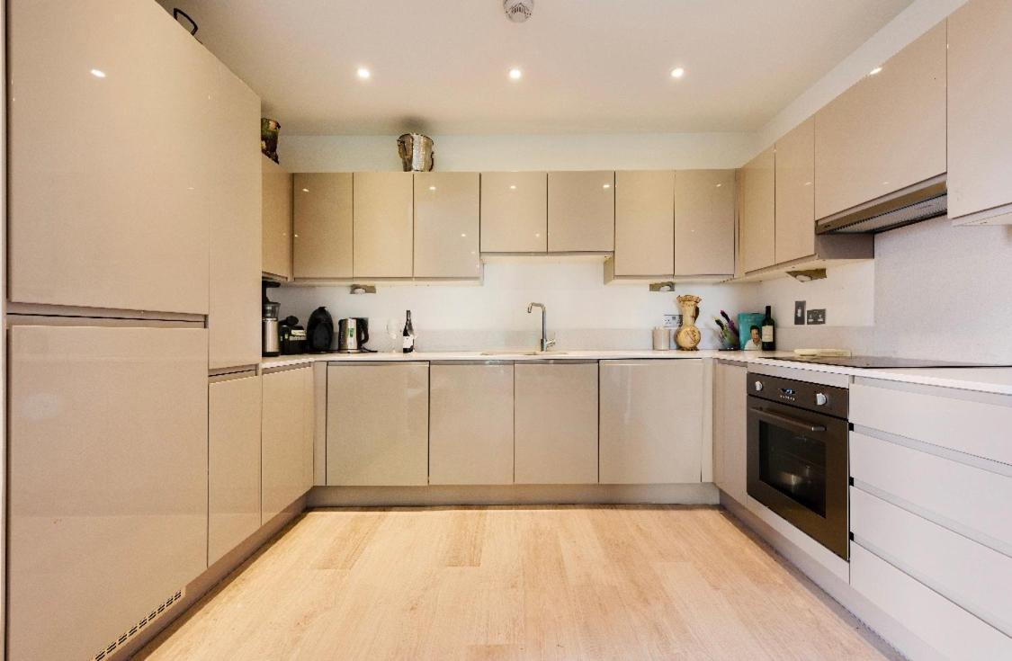 Lovely 2 Bed Apartment 15Mins From Bond St لندن المظهر الخارجي الصورة
